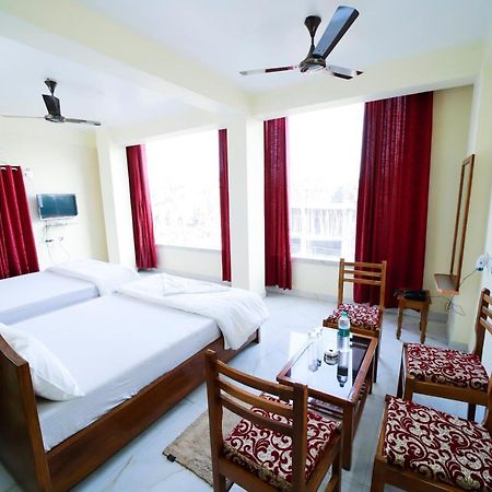Rishika Guest House And Banquet Calcutta  Esterno foto