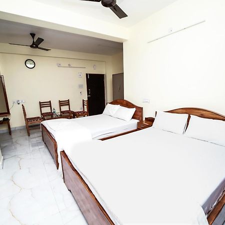 Rishika Guest House And Banquet Calcutta  Esterno foto