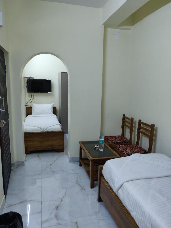 Rishika Guest House And Banquet Calcutta  Esterno foto