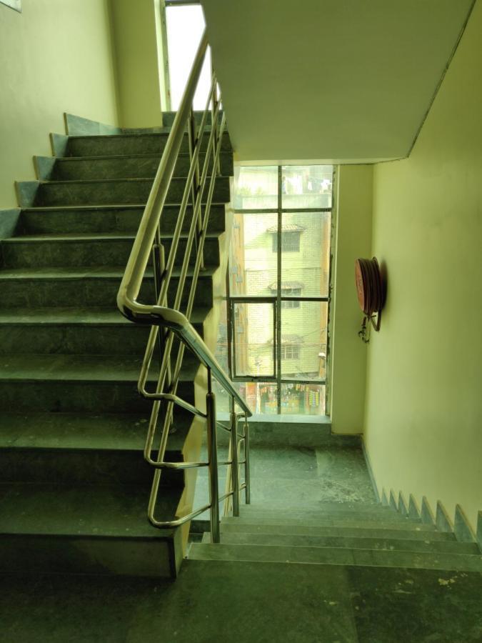 Rishika Guest House And Banquet Calcutta  Esterno foto