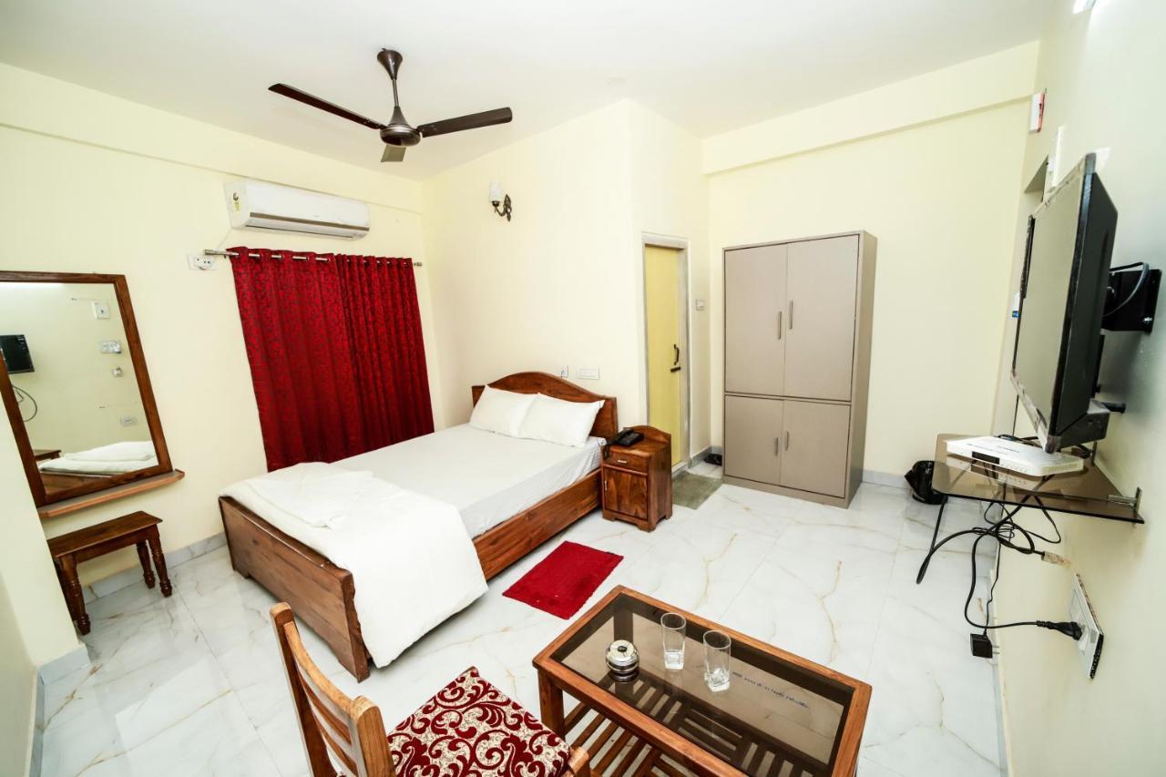 Rishika Guest House And Banquet Calcutta  Esterno foto