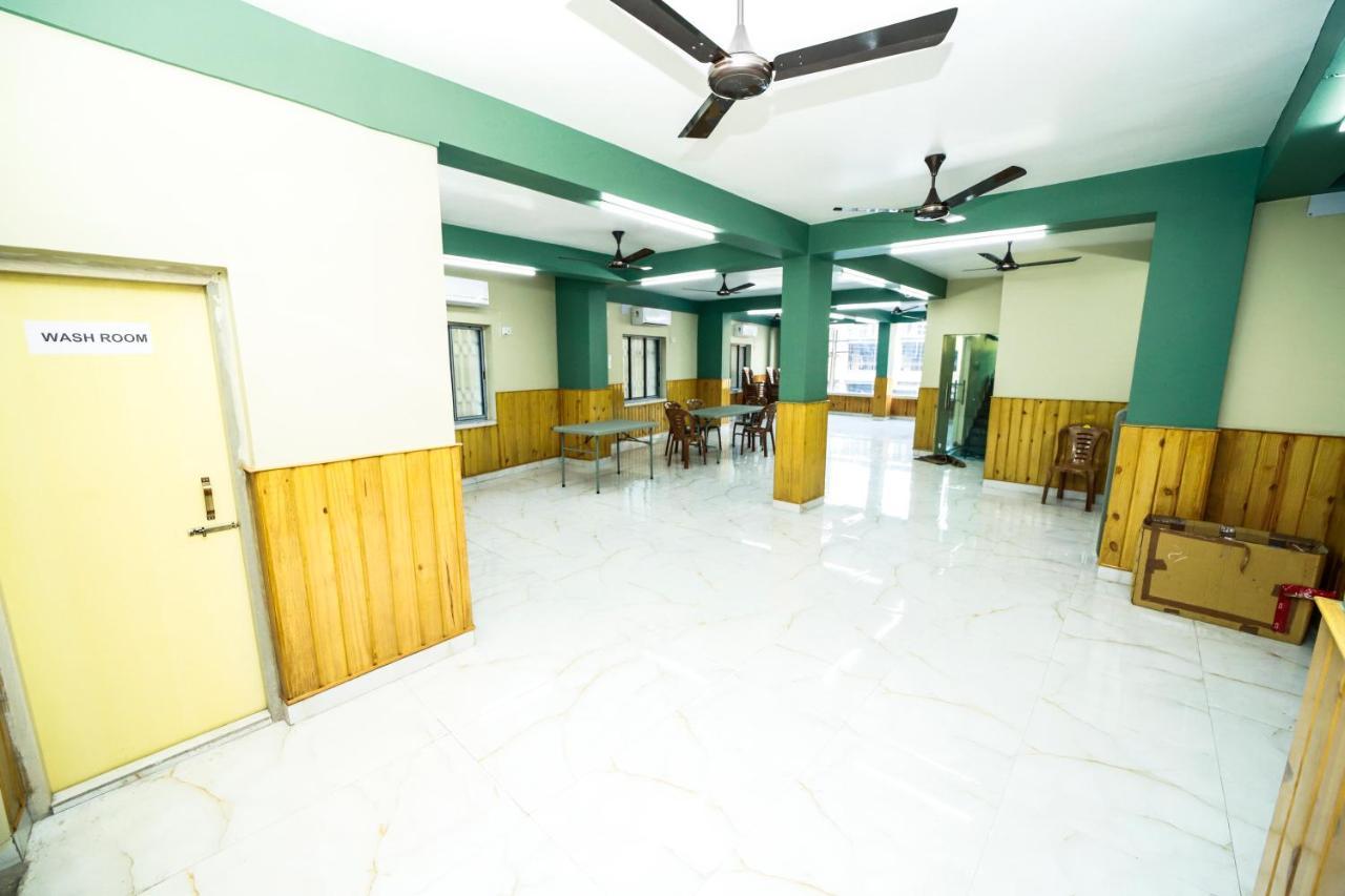 Rishika Guest House And Banquet Calcutta  Esterno foto