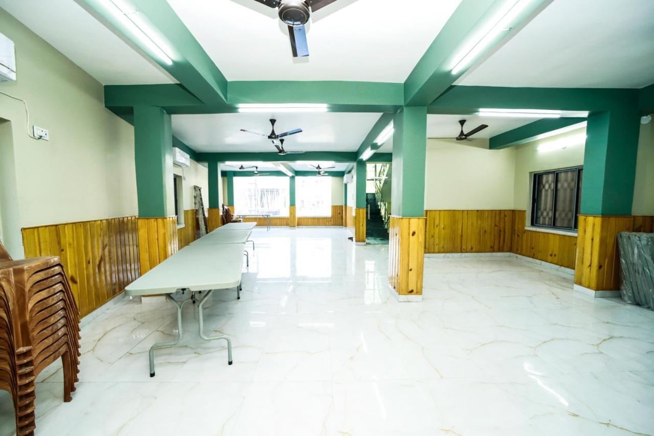 Rishika Guest House And Banquet Calcutta  Esterno foto